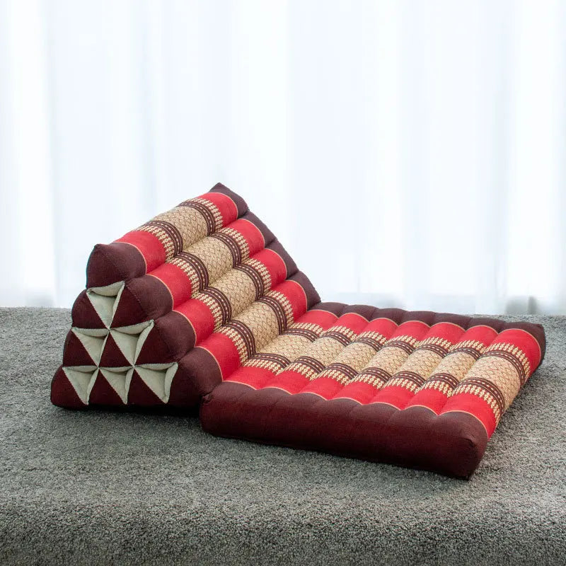 Dreieckskissen: Entspanne natürlich nach Thai-Tradition