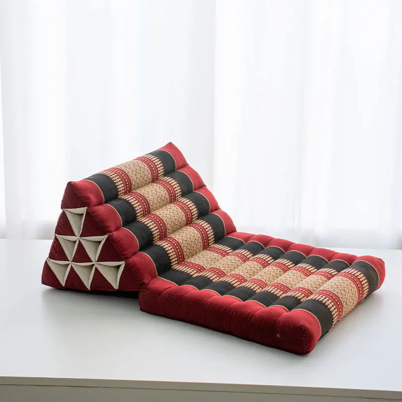 Dreieckskissen: Entspanne natürlich nach Thai-Tradition