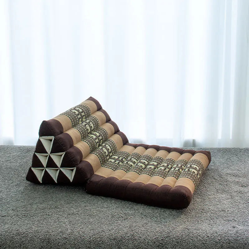 Dreieckskissen: Entspanne natürlich nach Thai-Tradition